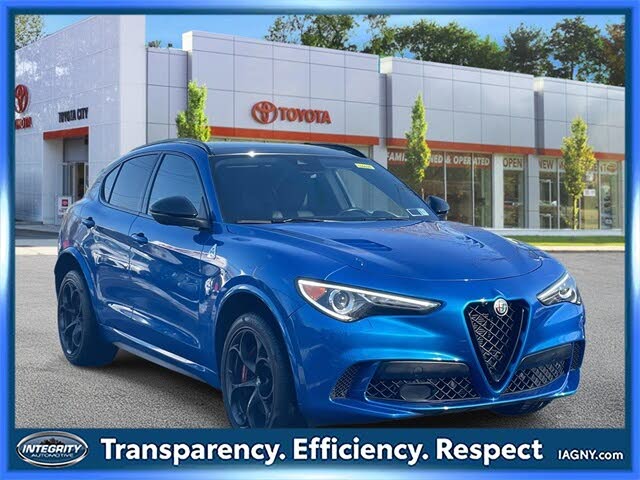 2023 Alfa Romeo Stelvio Quadrifoglio AWD