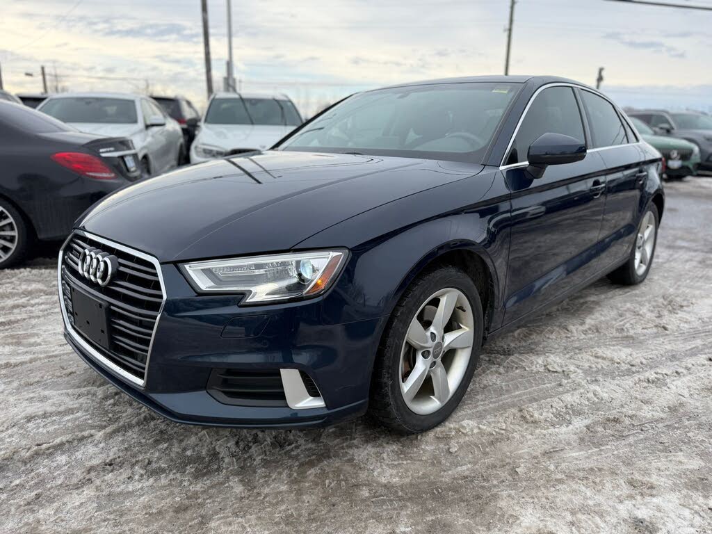 Audi A3 2.0T quattro Progressiv Sedan AWD 2017