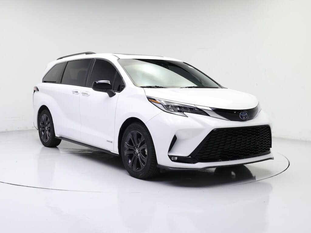 2021 Toyota Sienna XSE 7-Passenger FWD