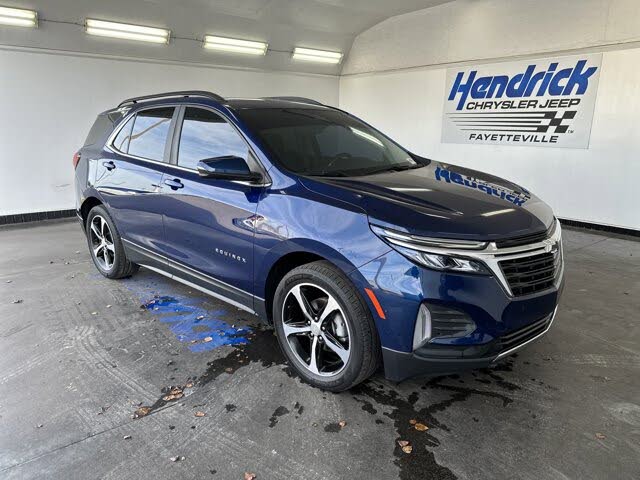 2022 Chevrolet Equinox LT FWD with 1LT