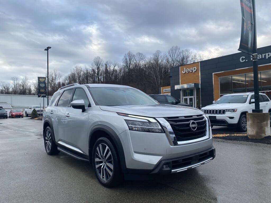 2022 Nissan Pathfinder Platinum 4WD