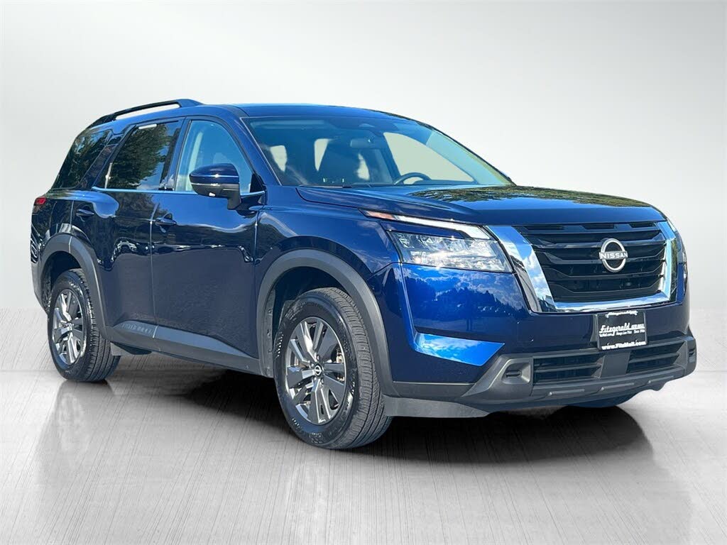 2025 Nissan Pathfinder SV 4WD