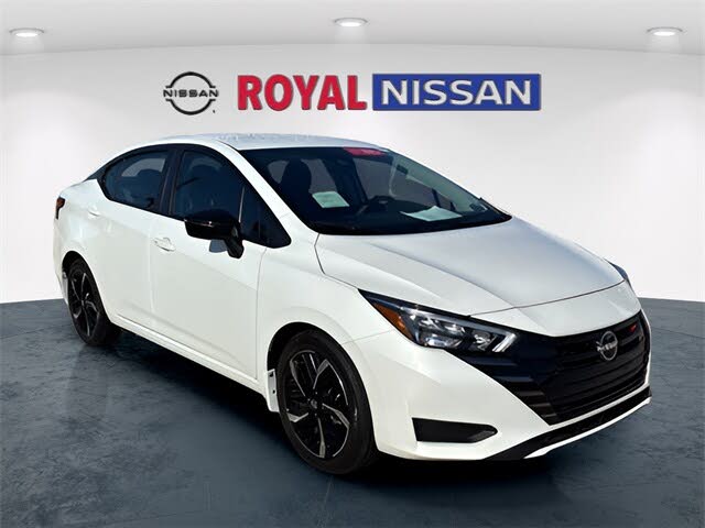 2025 Nissan Versa SR FWD