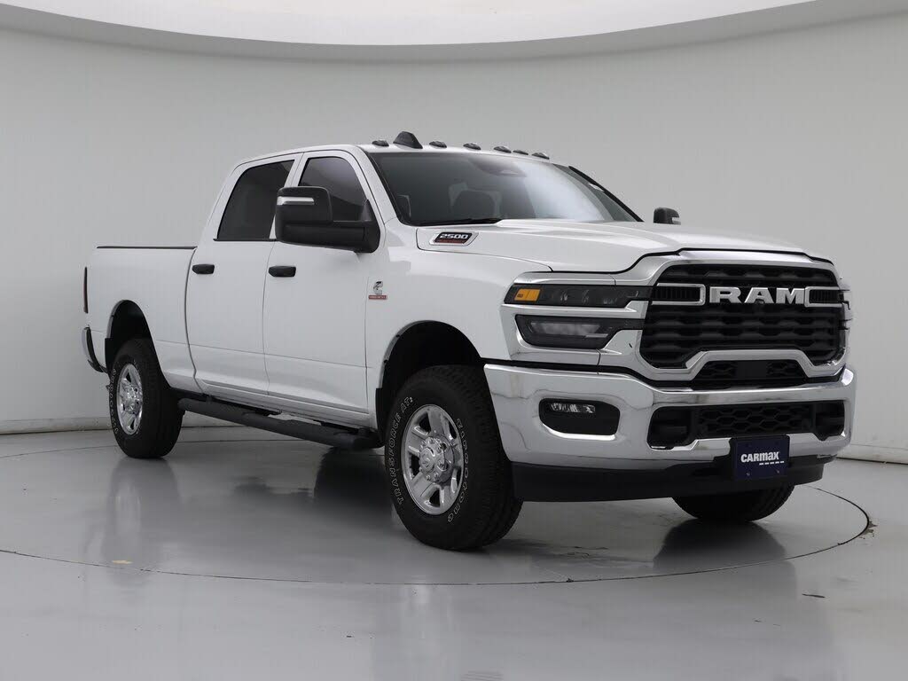 2025 RAM 2500 Tradesman Crew Cab 4WD