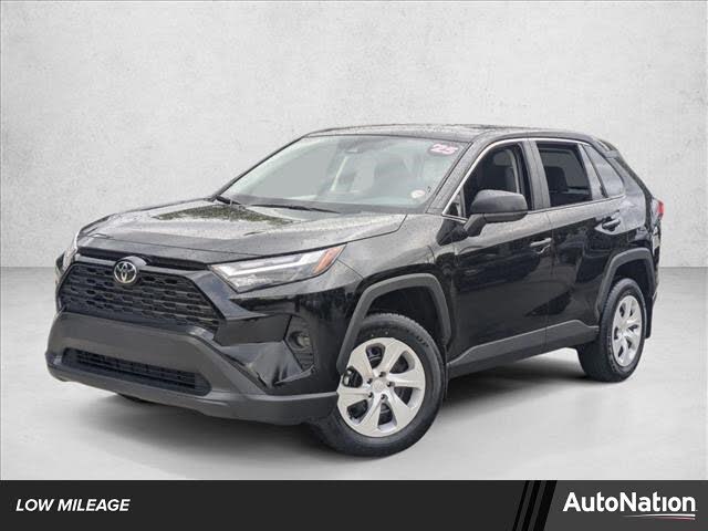2025 Toyota RAV4 LE FWD