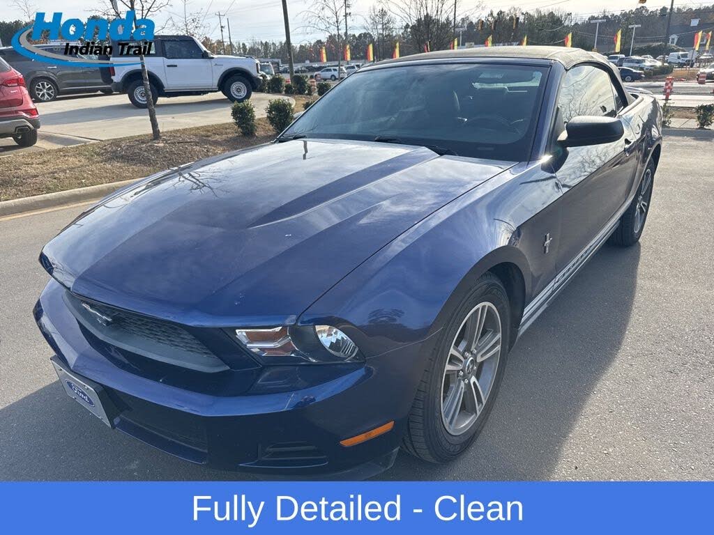 2010 Ford Mustang V6 Convertible RWD