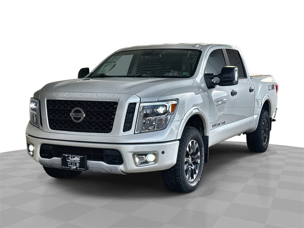 2018 Nissan Titan PRO-4X Crew Cab 4WD