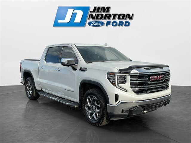 2022 GMC Sierra 1500 SLT Crew Cab 4WD