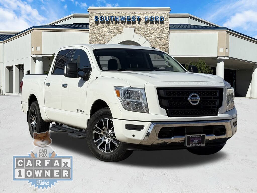 2021 Nissan Titan SV Crew Cab 4WD