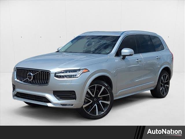 2022 Volvo XC90 T6 Momentum 7-Passenger AWD