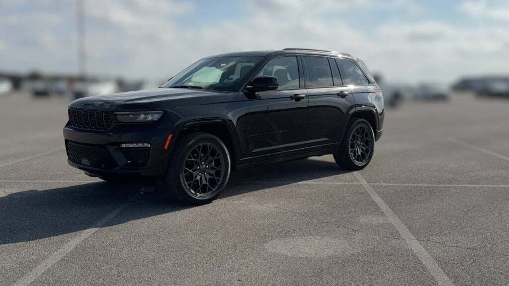 2025 Jeep Grand Cherokee Summit 4WD