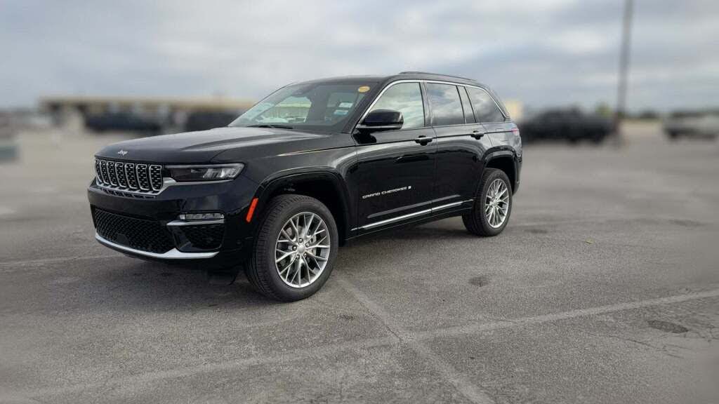 2025 Jeep Grand Cherokee Summit 4WD