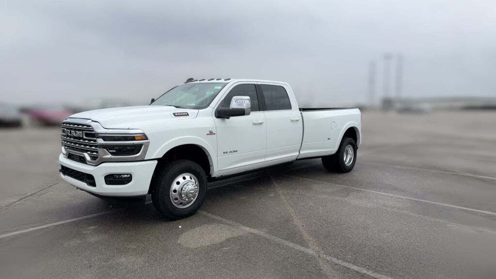 2025 RAM 3500 Limited Longhorn Crew Cab LB DRW 4WD