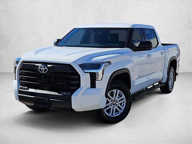 2025 Toyota Tundra SR5 CrewMax Cab 4WD