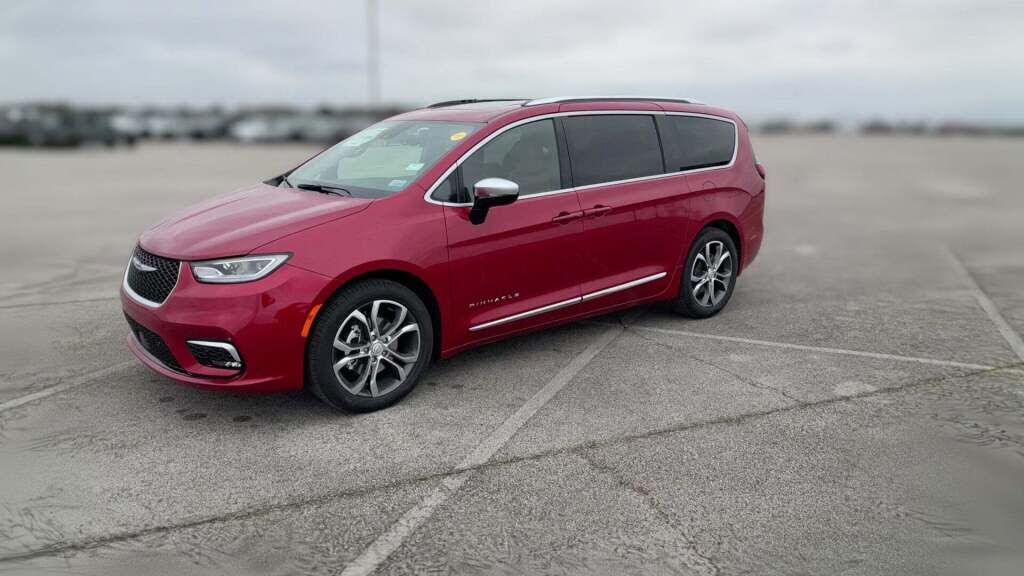 2026 Chrysler Pacifica Pinnacle FWD