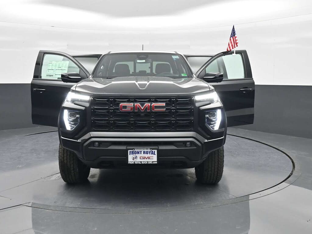 2026 GMC Canyon Elevation Crew Cab 4WD