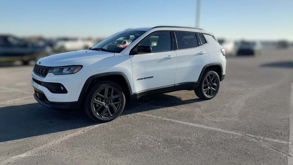 2026 Jeep Compass Latitude Altitude 4WD