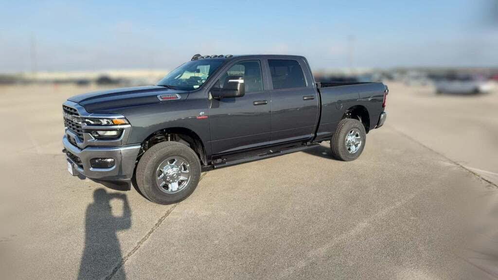 2026 RAM 2500 Tradesman Crew Cab 4WD
