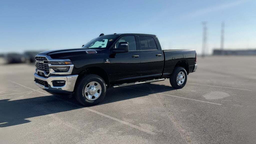 2026 RAM 2500 Tradesman Crew Cab 4WD