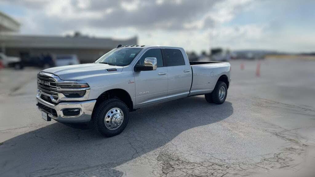 2026 RAM 3500 Laramie Crew Cab LB DRW 4WD
