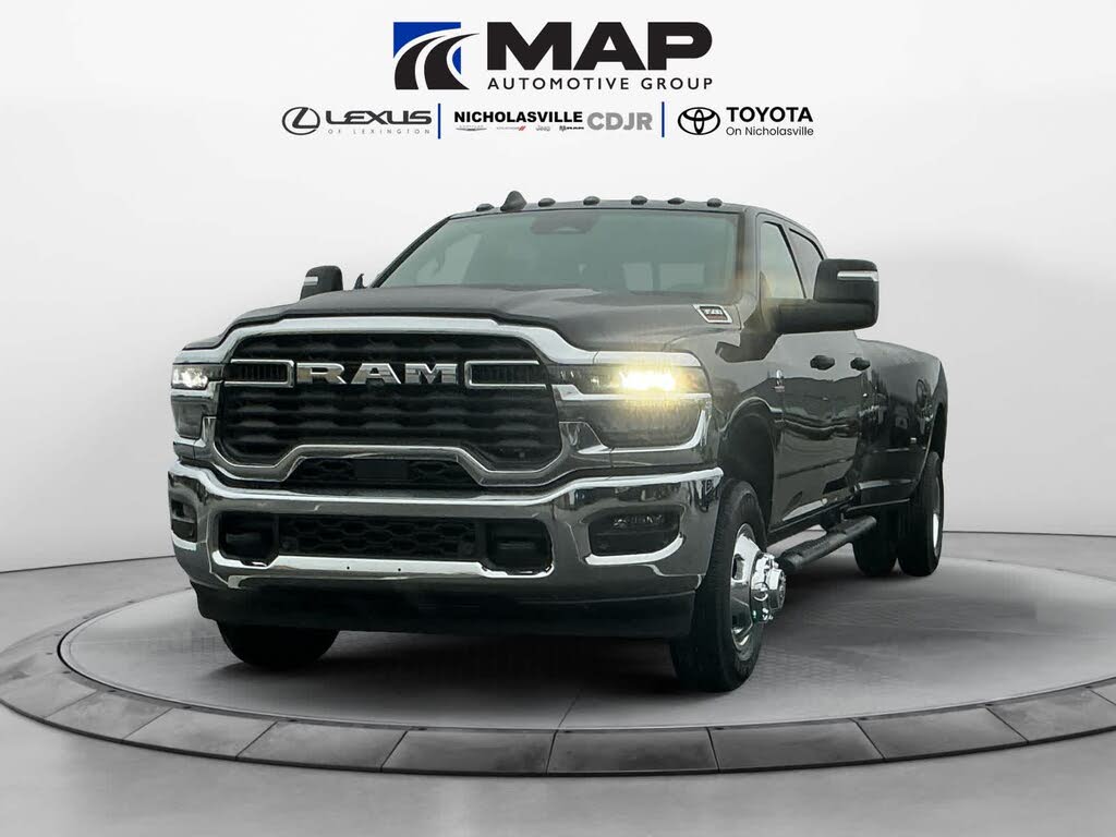 2026 RAM 3500 Tradesman Crew Cab LB DRW 4WD