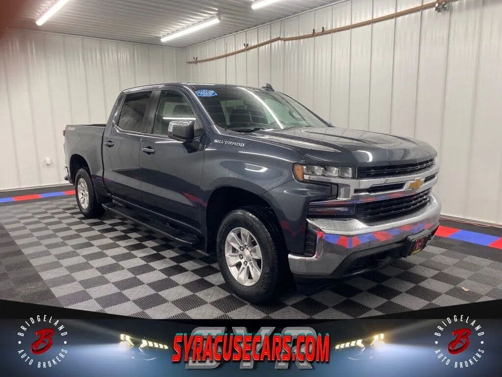 2022 Chevrolet Silverado 1500 LT Crew Cab 4WD