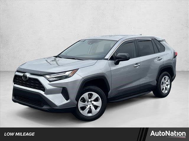 2025 Toyota RAV4 LE FWD