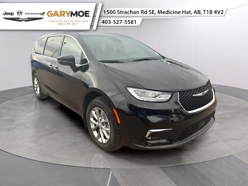 2026 Chrysler Pacifica Select AWD