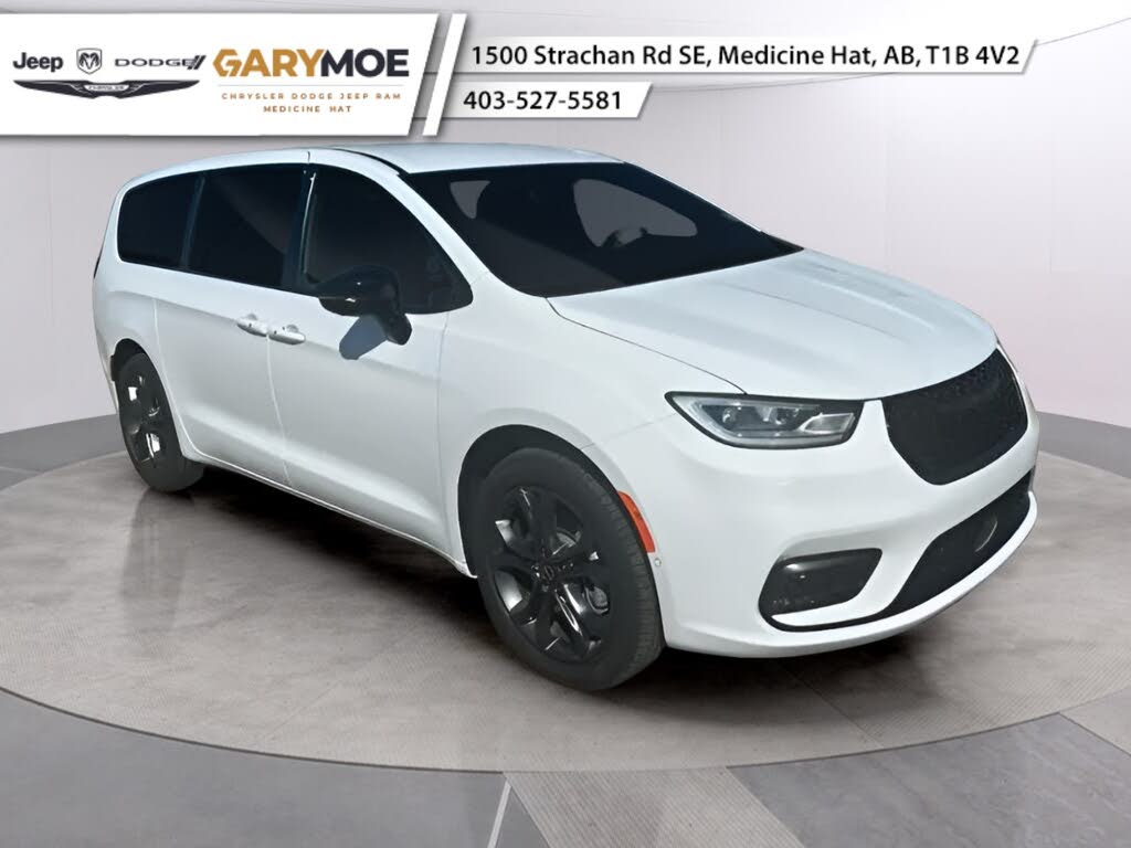 2026 Chrysler Pacifica Select AWD