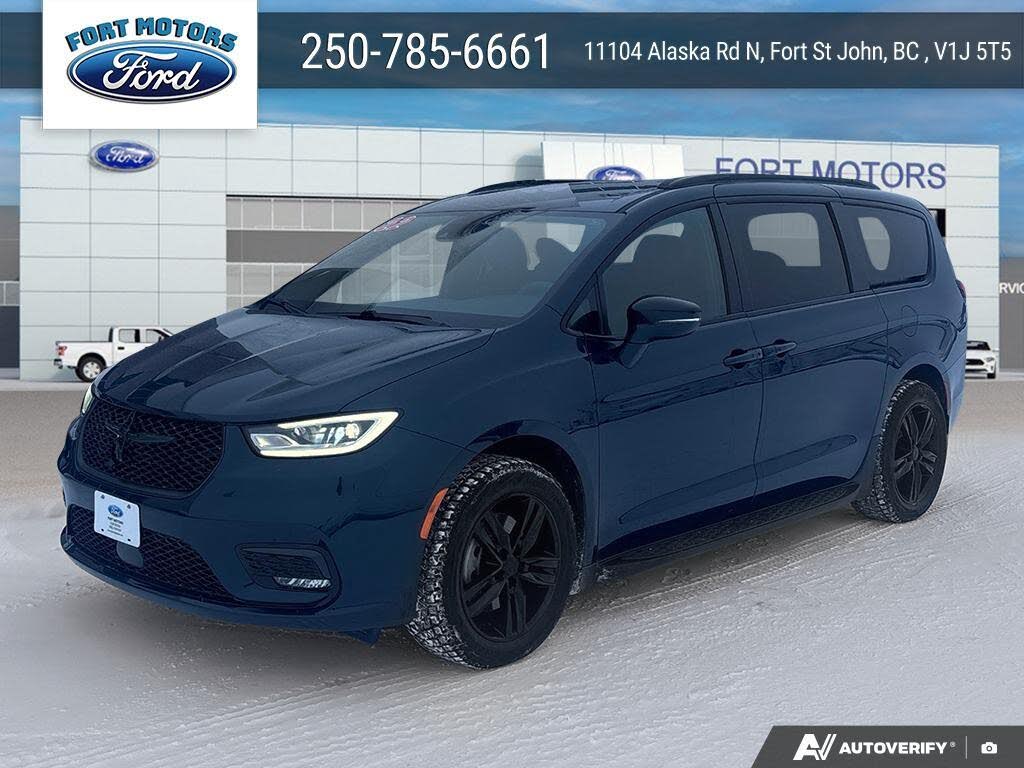 2022 Chrysler Pacifica Touring AWD