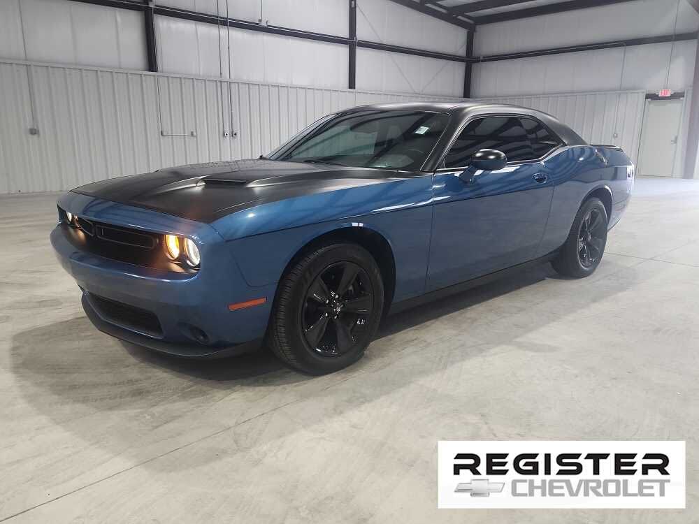 2023 Dodge Challenger SXT RWD