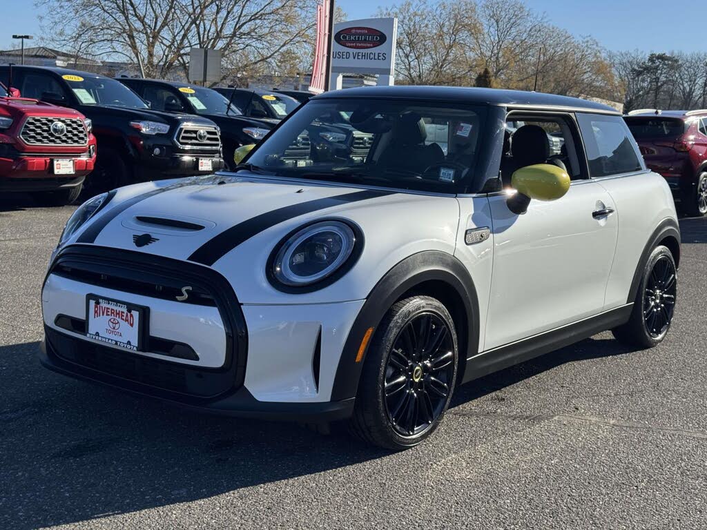 2024 MINI Cooper SE 2-Door Hatchback FWD
