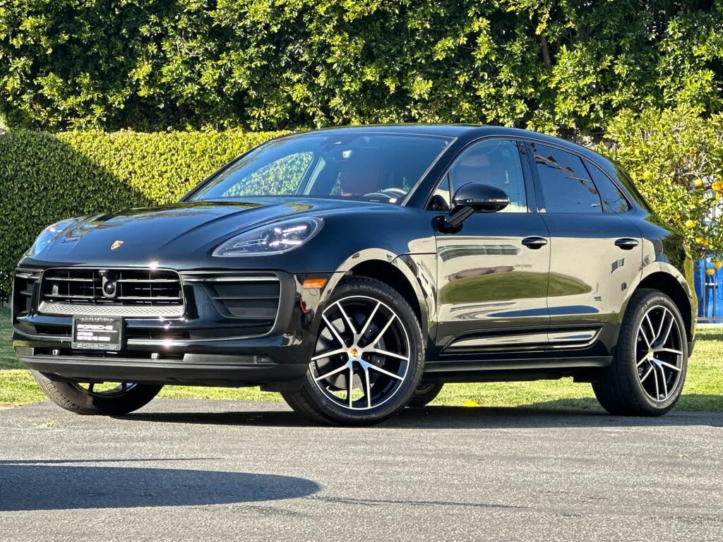 2025 Porsche Macan