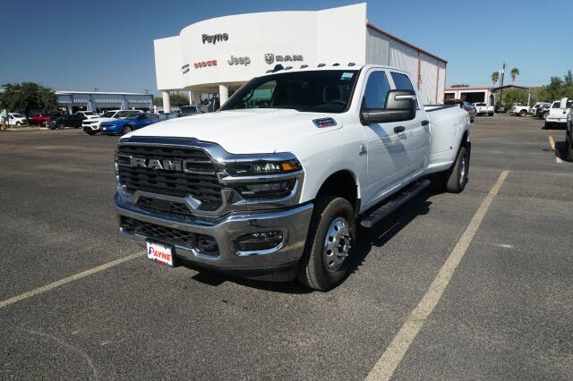 2026 RAM 3500 Tradesman Crew Cab LB DRW 4WD