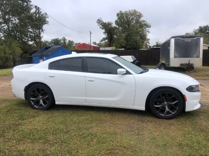 2017 Dodge Charger SXT RWD