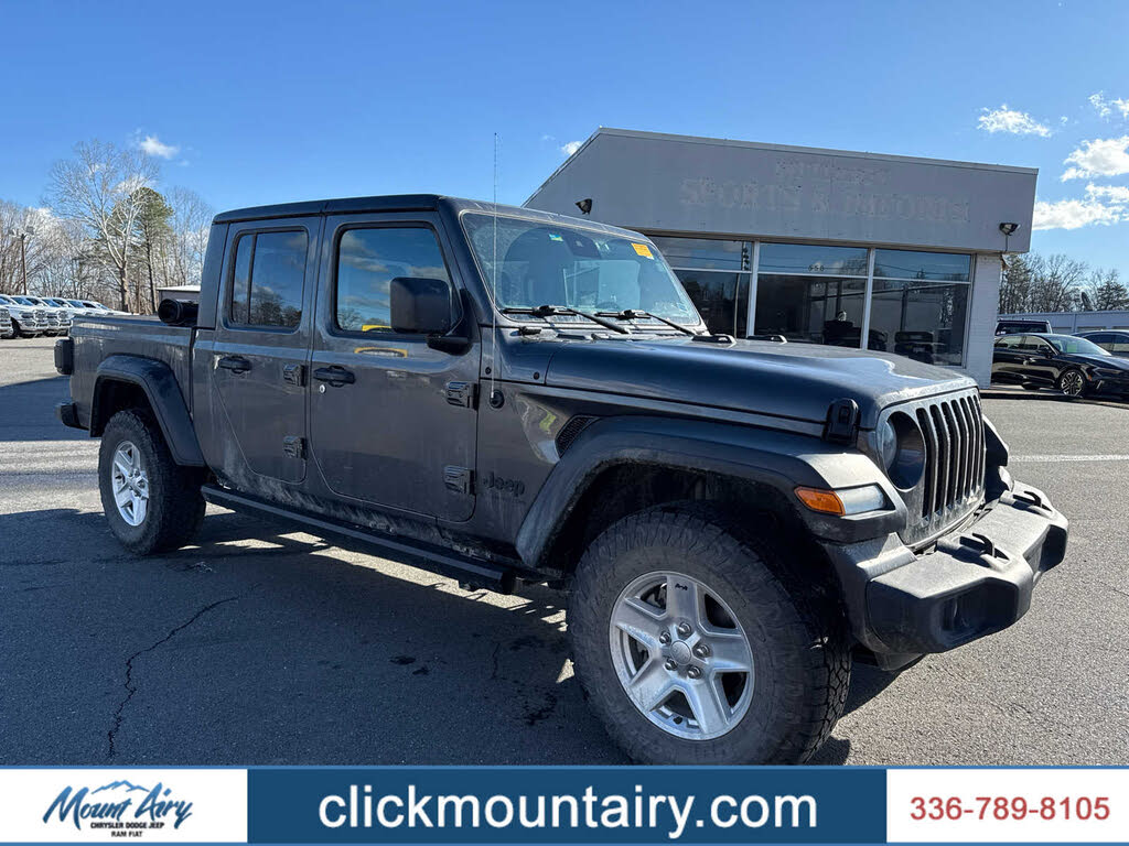 2020 Jeep Gladiator Sport S Crew Cab 4WD