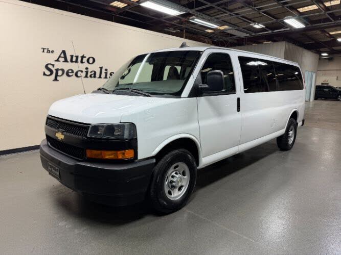 2022 Chevrolet Express 3500 LS Extended RWD