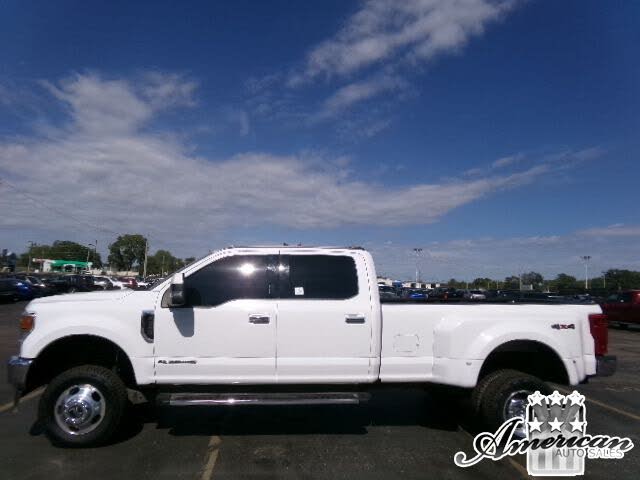 2022 Ford F-350 Super Duty Lariat Crew Cab LB DRW 4WD