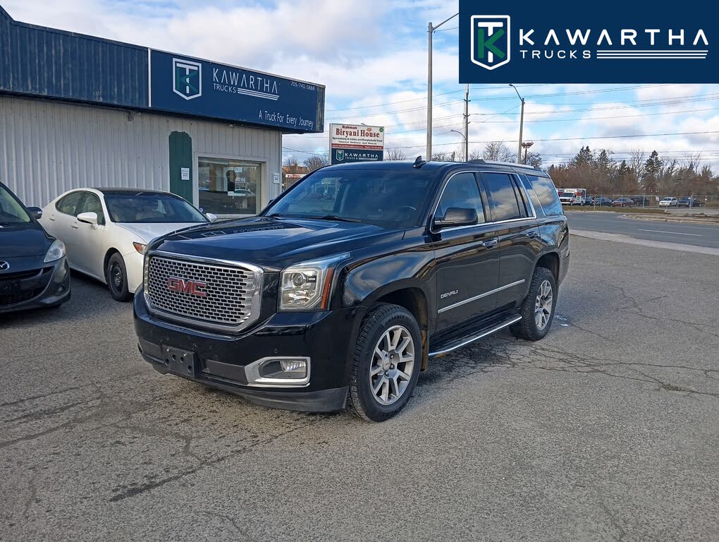 GMC Yukon Denali 4WD 2017