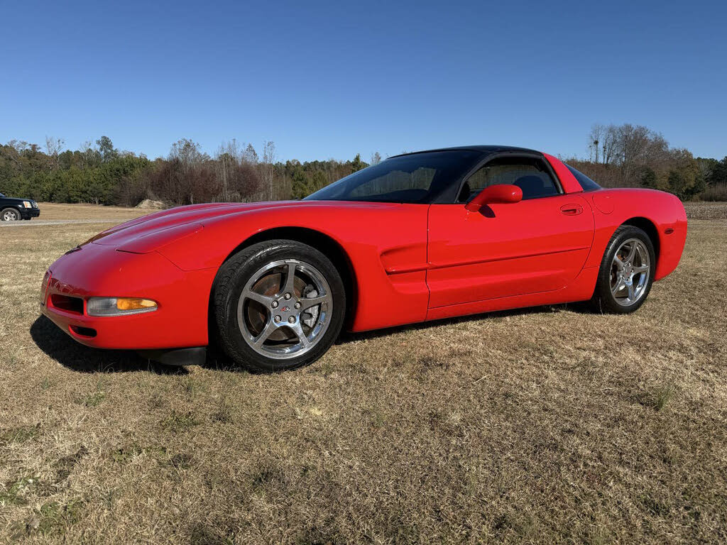 2000 Chevrolet Corvette Coupe RWD