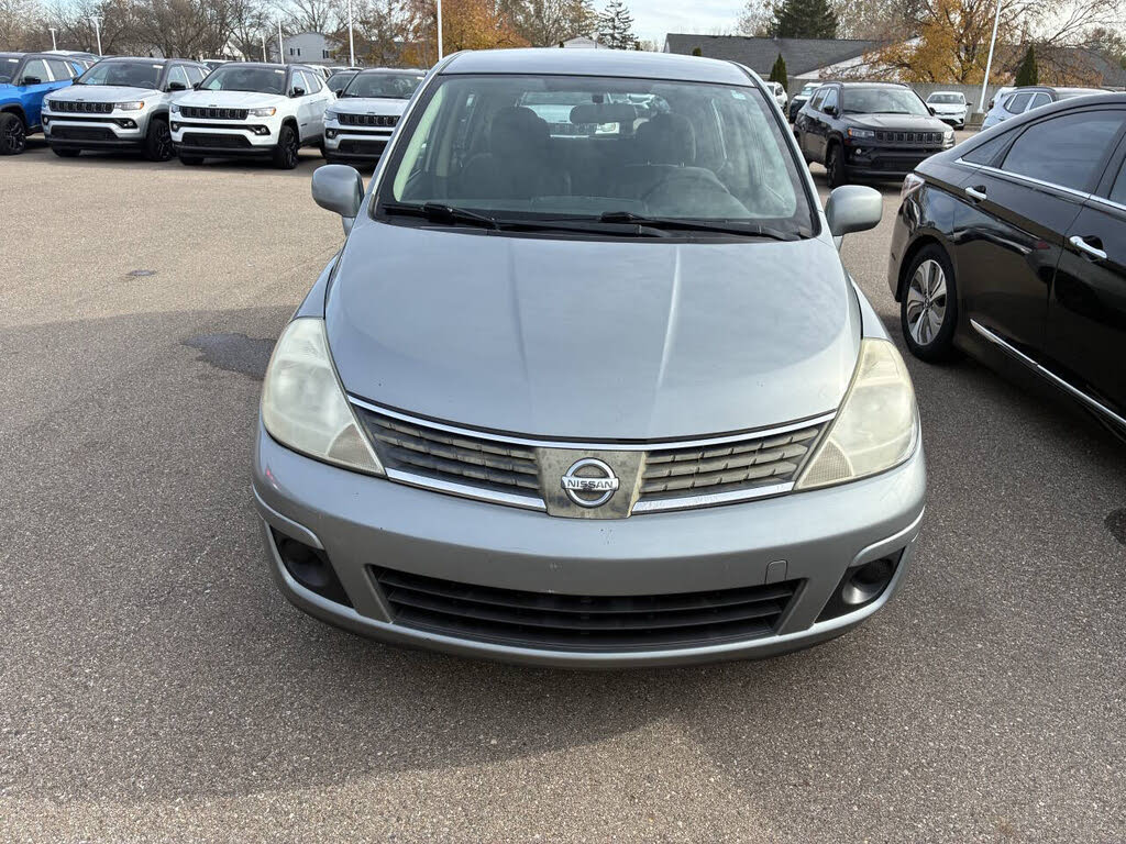 2009 Nissan Versa S 1.8