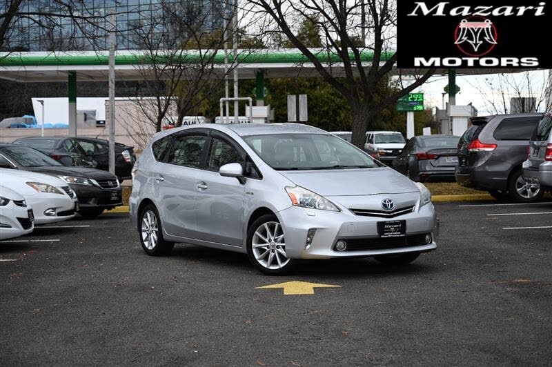 2012 Toyota Prius v Five FWD