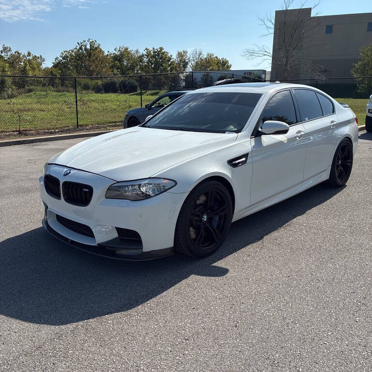 2013 BMW M5 RWD