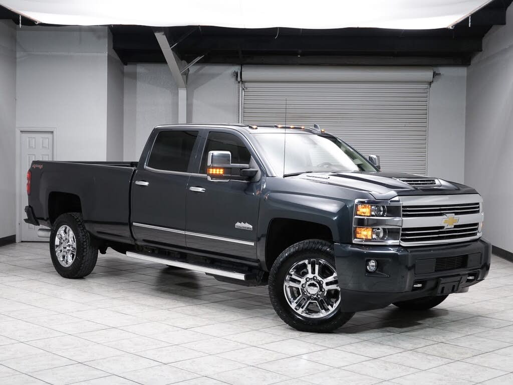 2017 Chevrolet Silverado 2500HD High Country Crew Cab 4WD