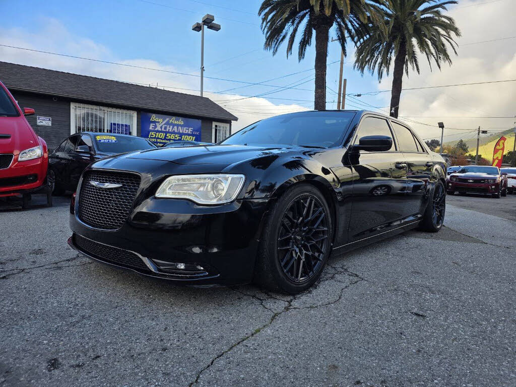 2017 Chrysler 300 C RWD
