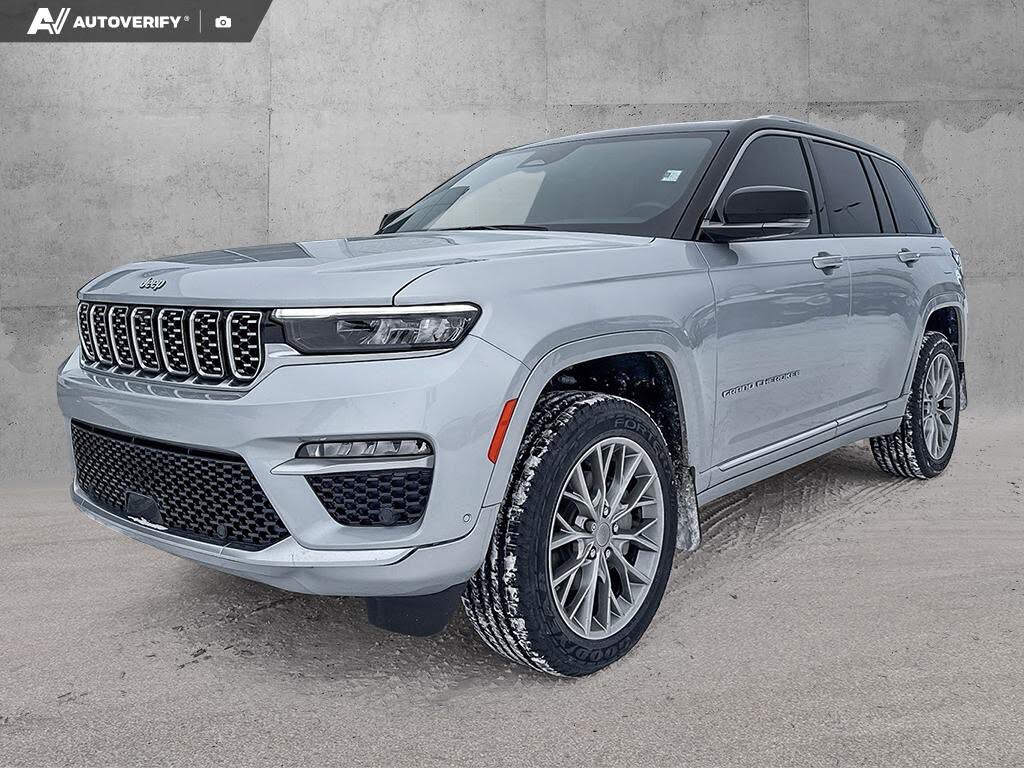 2023 Jeep Grand Cherokee Summit 4WD