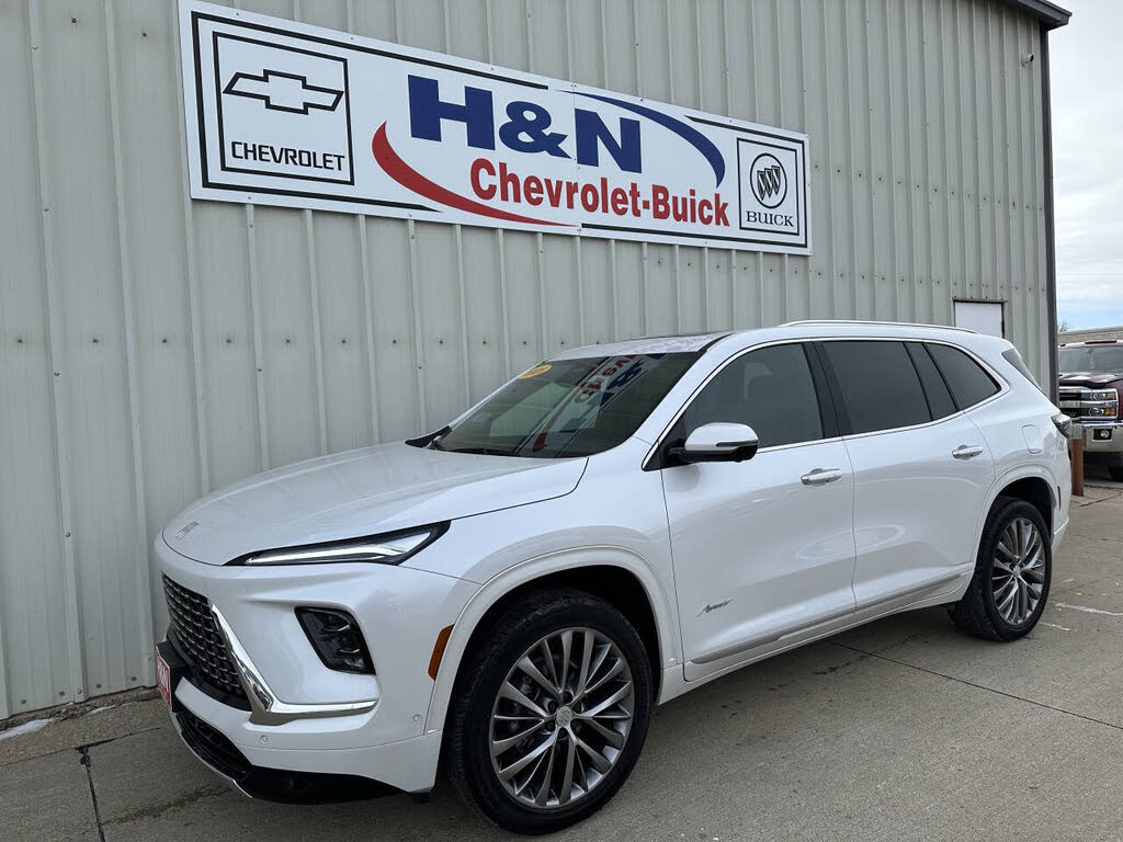2025 Buick Enclave Avenir AWD