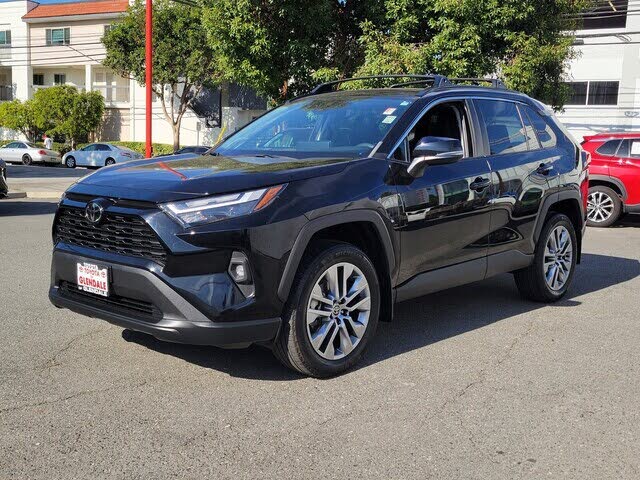 2023 Toyota RAV4 XLE Premium FWD