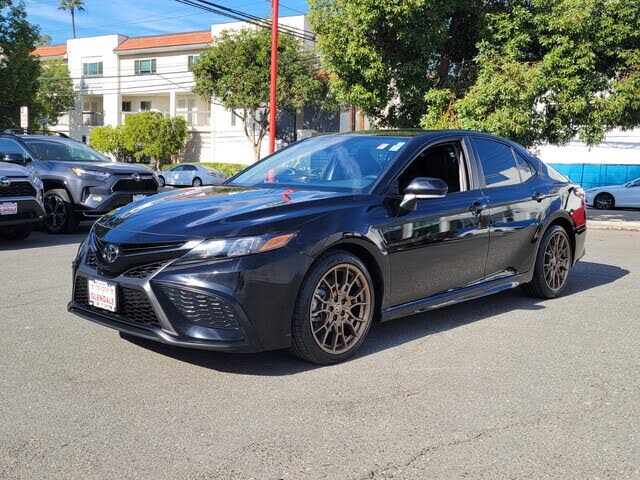 2024 Toyota Camry SE FWD