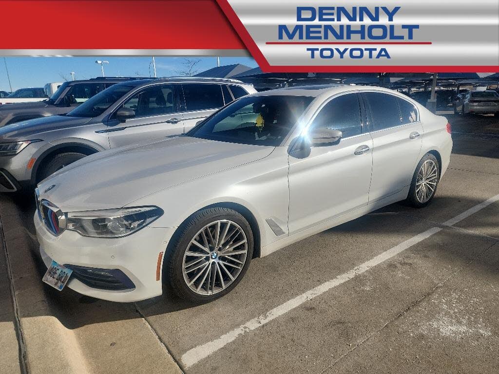2017 BMW 5 Series 530i Sedan RWD